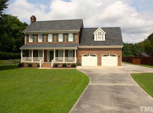 2401 Trellis Ct, Raleigh, NC 27616