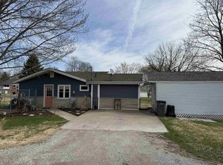 624 N 5th St, North Webster, IN 46555