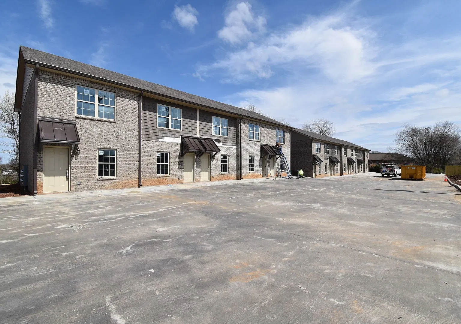 Durrett Dr - 55 (x17) — Photo 1