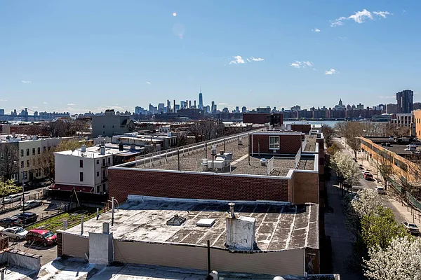 Rented by Nooklyn NYC LLC | media 43