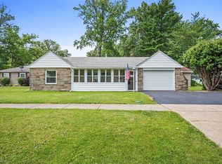 572 Stevens Blvd, Eastlake, OH 44095