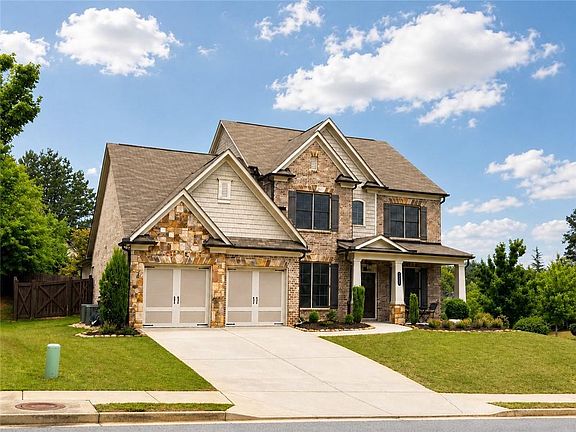 2nd image of 4220 Oxcliffe Grv