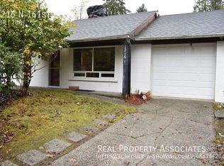 1216 N 161st St, Seattle, WA 98133