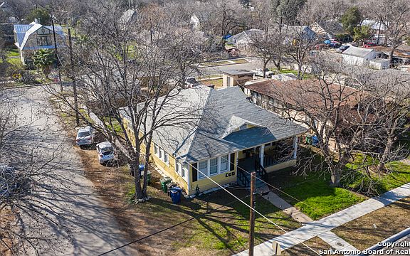 2nd image of 248 Clifford Ct