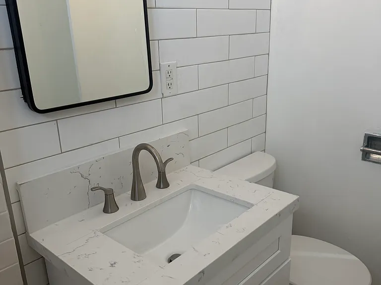 1082 N Loma Ave — Photo 9