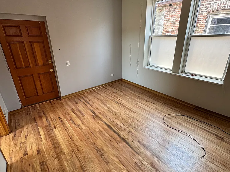 2856 W Roosevelt Rd #3R — Photo 4