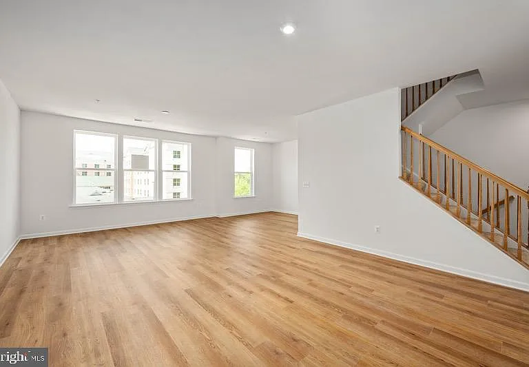 2534 Neabsco Common Pl — Photo 23