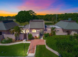 3333 SE La Prado Ct, Port Saint Lucie, FL 34952