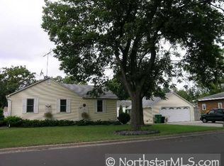 141 College Ave NE, Hutchinson, MN 55350