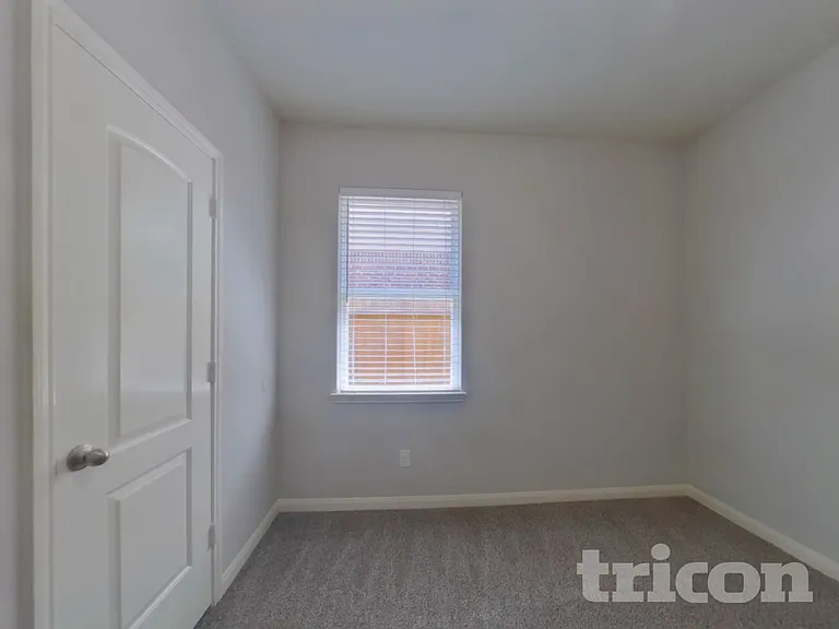 7526 Fettle Ln — Photo 13