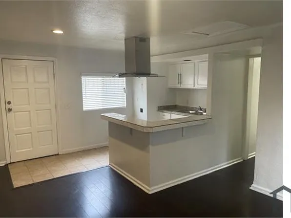 4605 1/2 Arlington Ave #2, Los Angeles, CA 90043