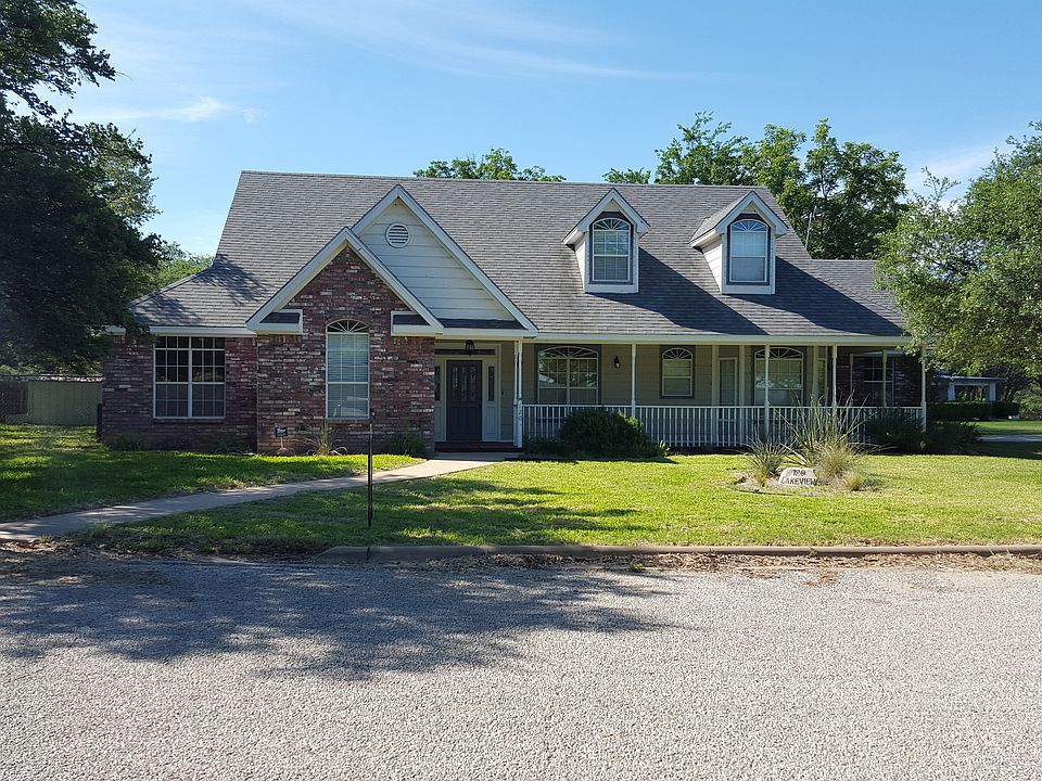 1st image of 120 Lakeview Dr