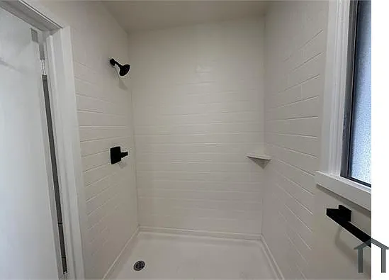 1 bed, 550 sqft, $1,995 — Photo 4