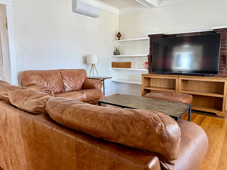 801 N Marguerita Ave #801 — Photo 7
