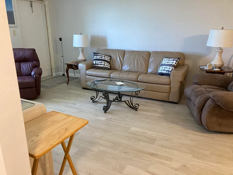 190 E Olmstead Dr #C1 — Photo 15