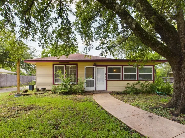 305 Bolton Ave, College Station, TX 77840