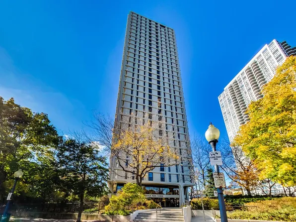 1960 N Lincoln Park W APT 2212, Chicago, IL 60614