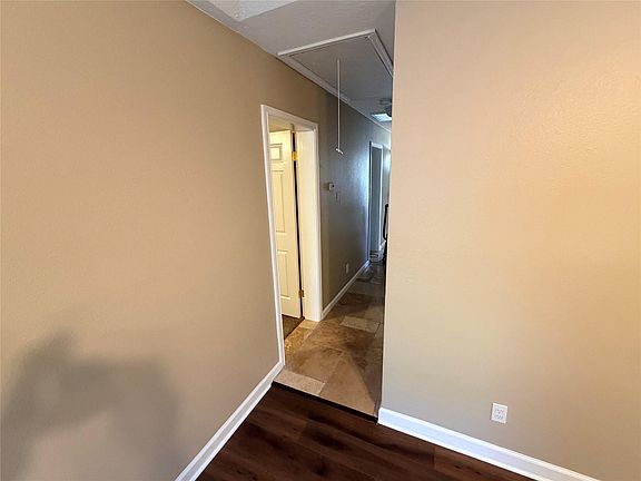2nd image of 3103 Whisper Oaks Ln #A & B