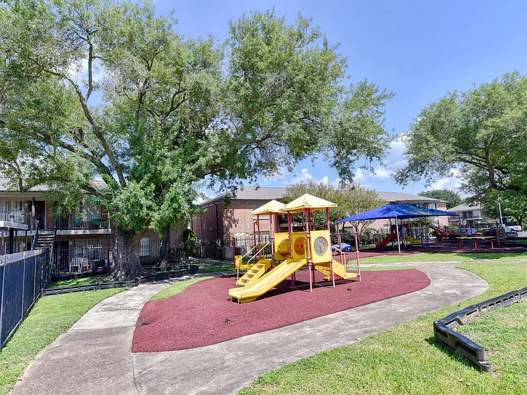 The Heights at Post Oak — Photo 47