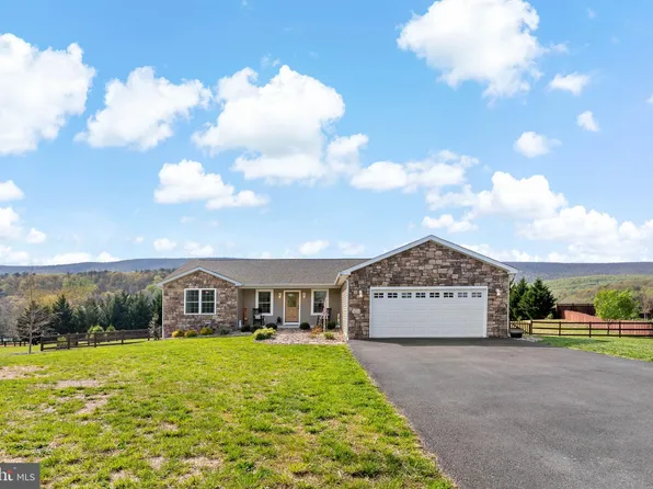 38 Dawson Farm Ln, Berkeley Springs, WV 25411