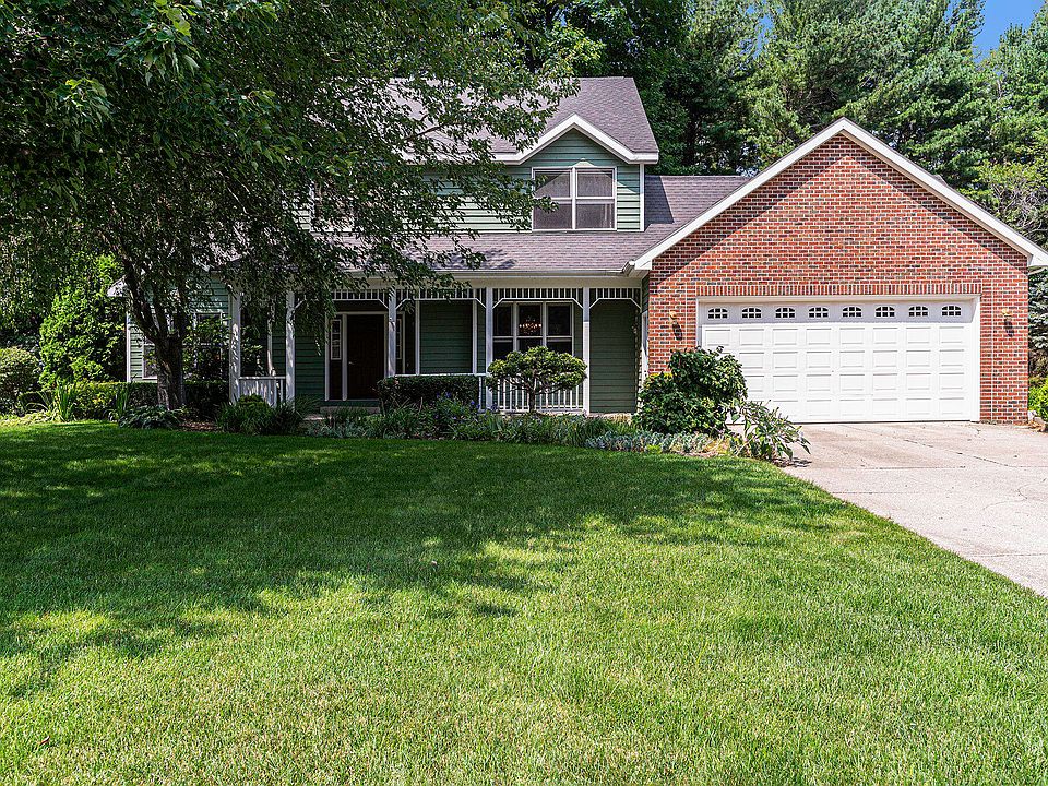 1st image of 2077 Woodlark Dr
