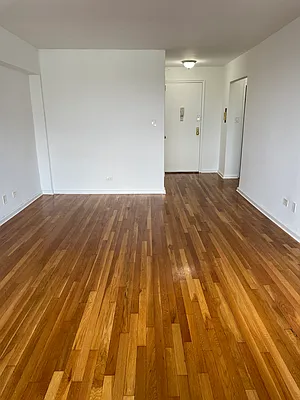 Rented by Bell R E Inc | media 4