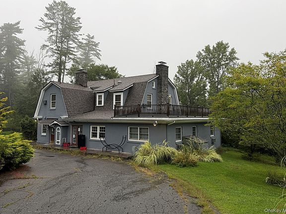 4th image of 151 Prospect Hill Road