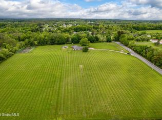 730 McKay Rd, Amsterdam, NY 12010