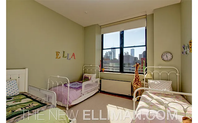 Sold by Douglas Elliman | media 21