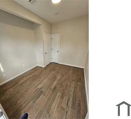 4 bed, $2,700 — Photo 4