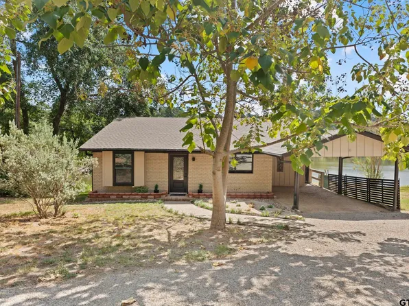 1225 Chateau Ln, Lindale, TX 75771
