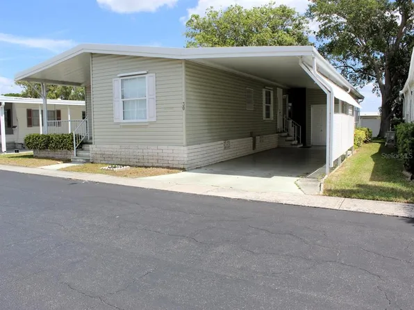 30 Pindo Palm St E, Largo, FL 33770