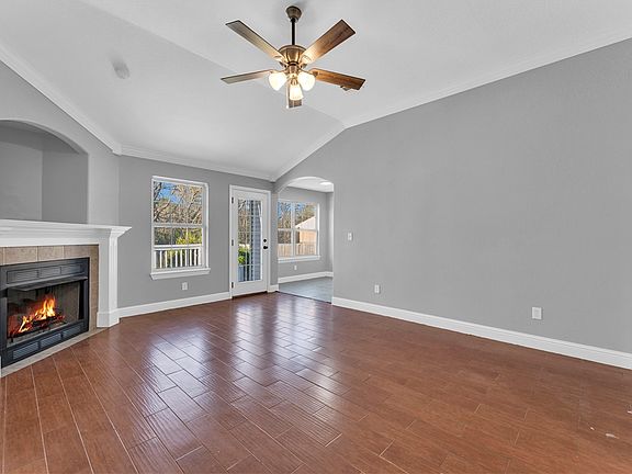 5th image of 429 E McCann Rd