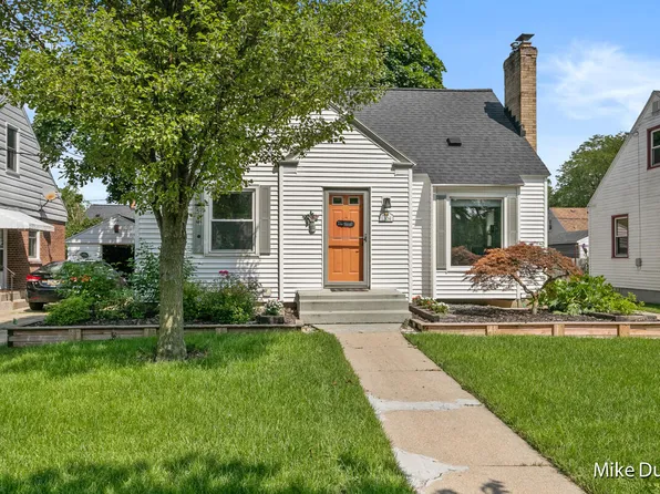 1704 Fremont Ave NW, Grand Rapids, MI 49504