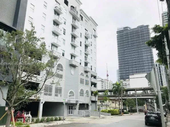 115 SW 11th St APT 509, Miami, FL 33130
