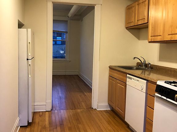 5th image of 4626 N Lincoln Ave APT 3N