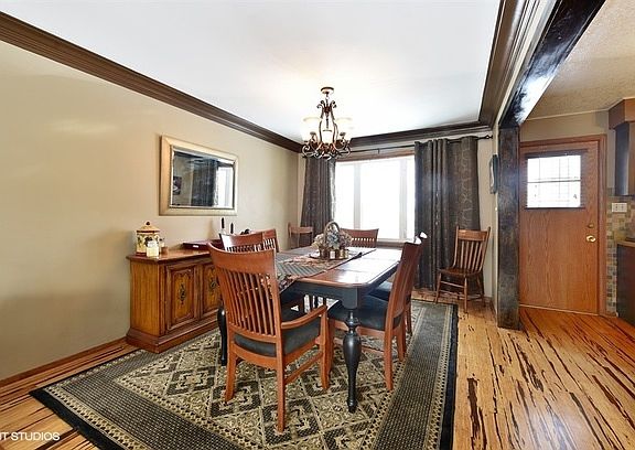 5th image of 8562 Fir St