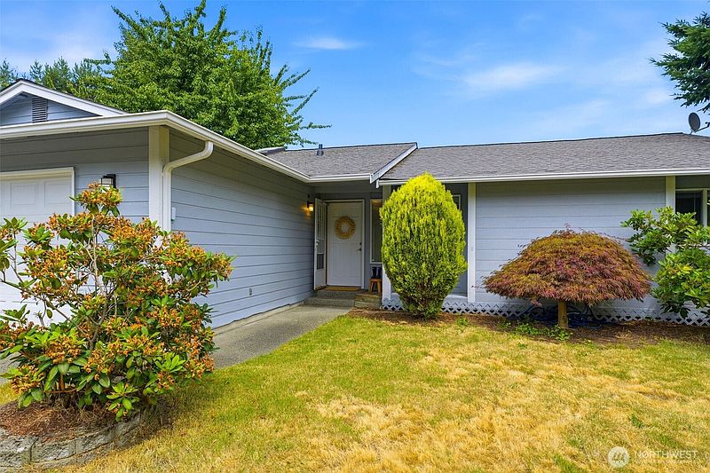 4th image of 2723 Webber Court