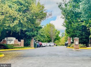 4415 Weatherington Ln UNIT 303, Fairfax, VA