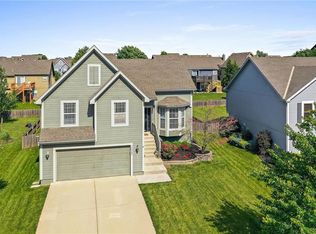12389 S Pine St, Olathe, KS 66061