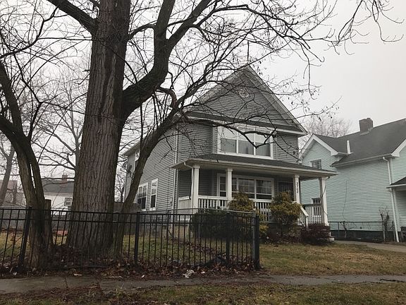 3rd image of 3708 E 106th St