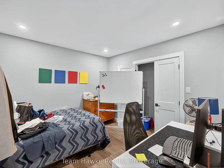253 King St #2 — Photo 8