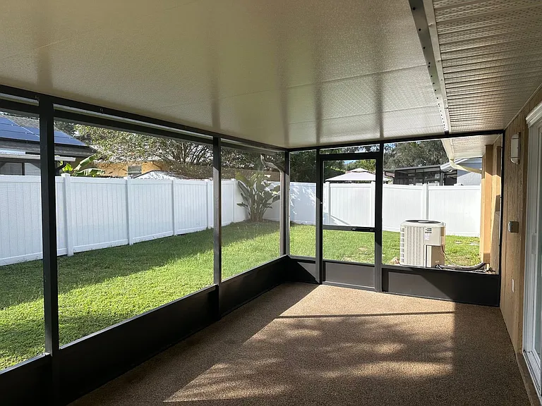 210 Foxwood Dr — Photo 24