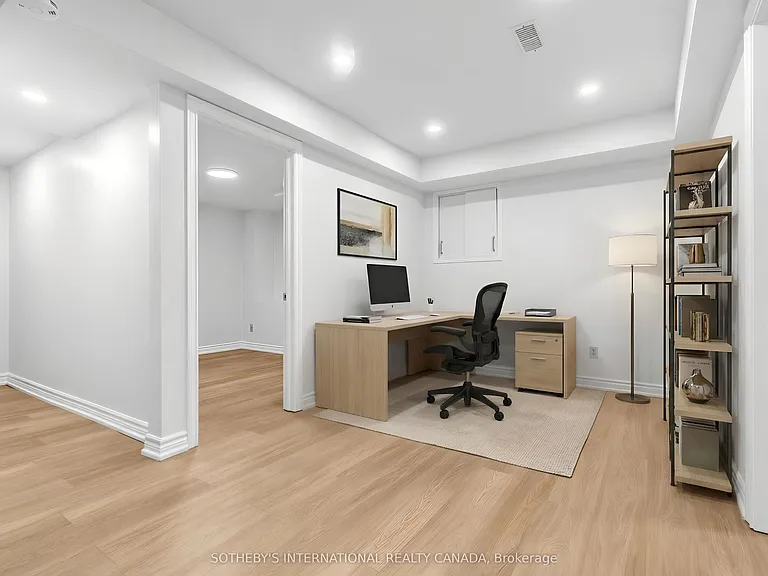 11 Valley Centre Dr #BASEMENT — Photo 20