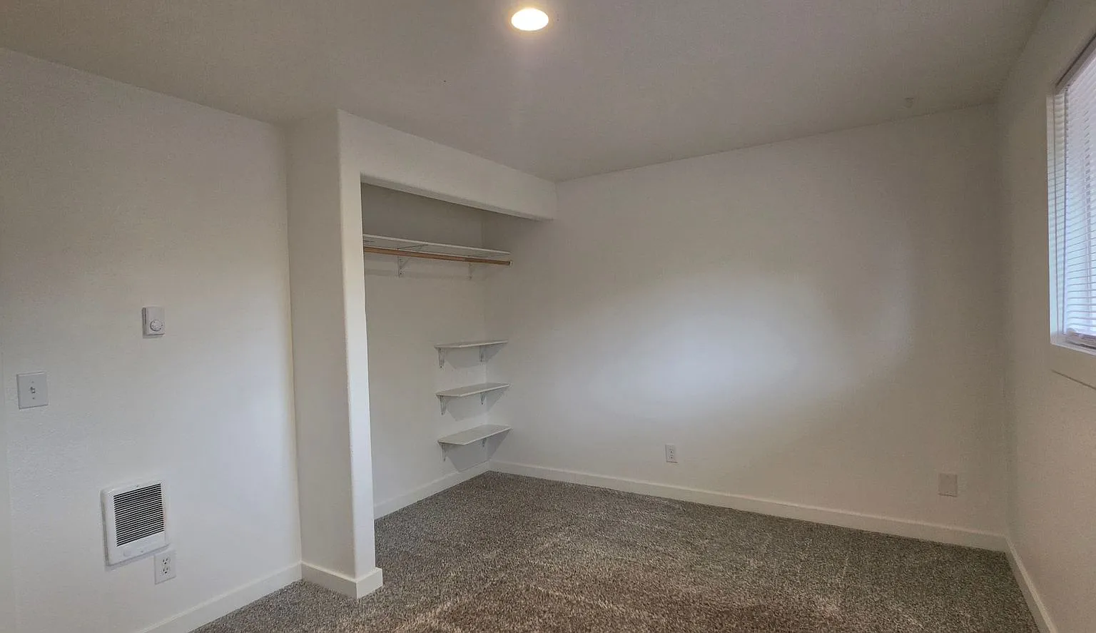 337 E. Polk Street, Carlton — Photo 3