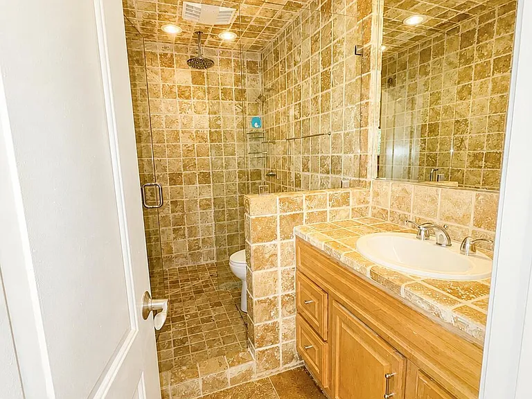 4506 Saugus Ave #11 — Photo 10