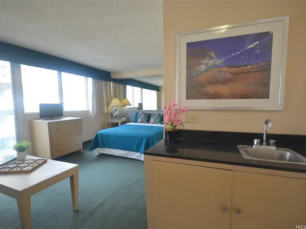 444 Kanekapolei St #905, Honolulu, HI 96815