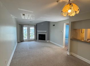 2408 Waters Edge Dr, Newark, DE 19702