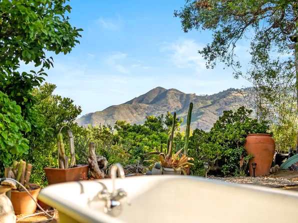 (undisclosed Address), Topanga, CA 90290