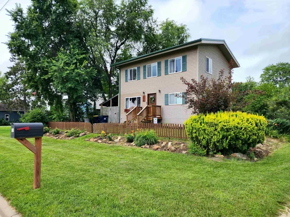 319 N Washington St, New Lisbon, WI 53950